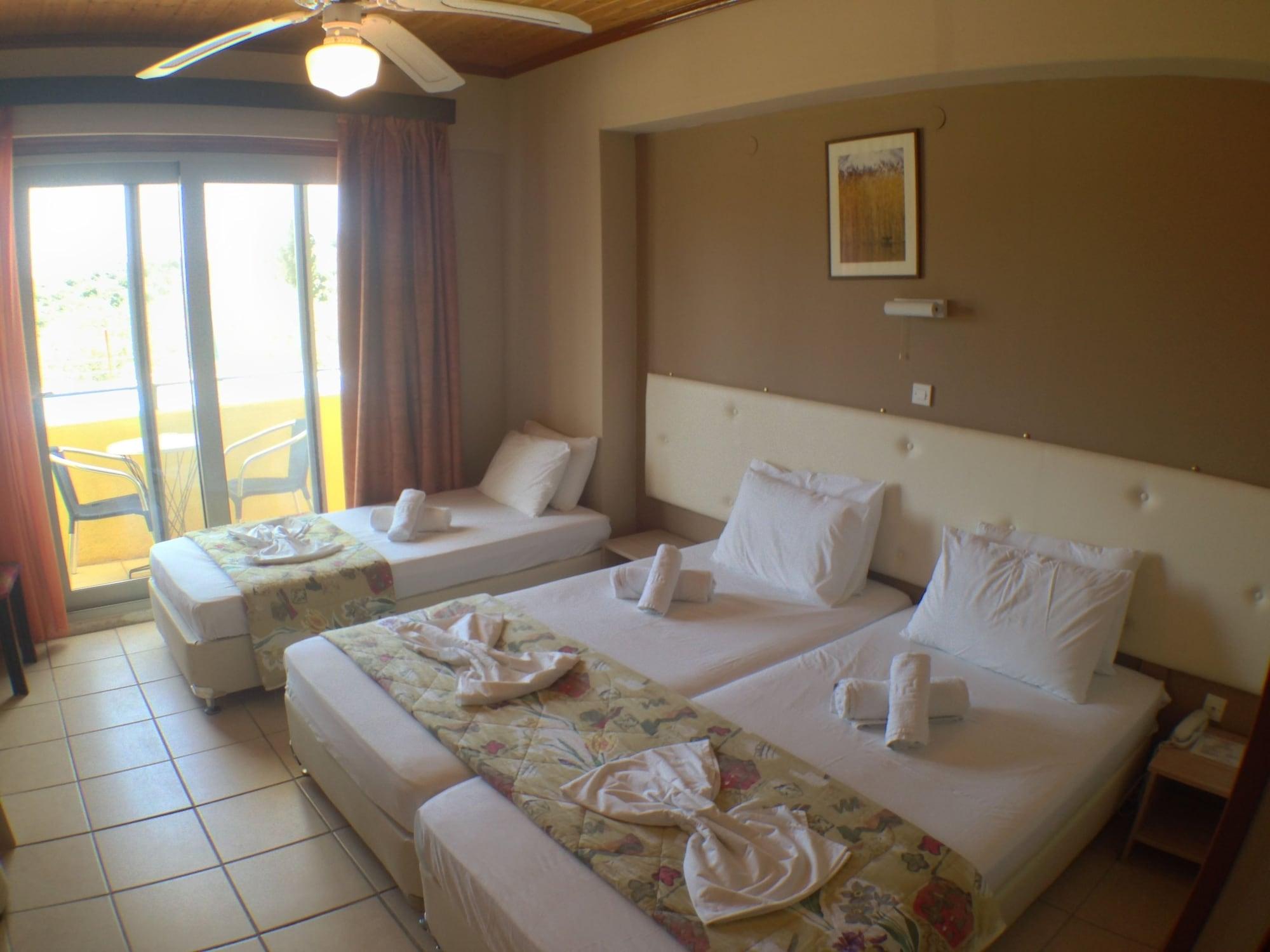 Politia Hotel Ayios Nikitas Ngoại thất bức ảnh