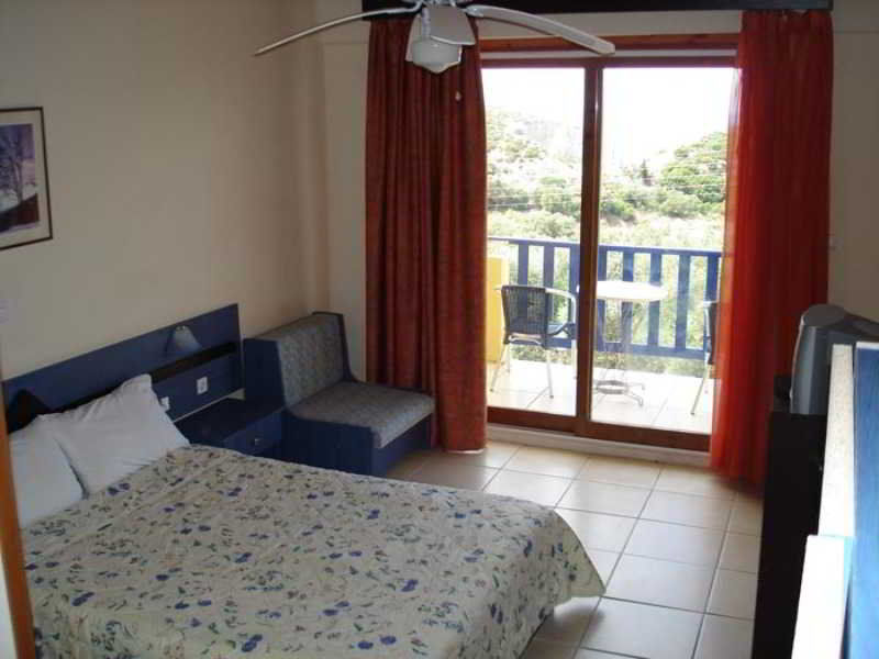 Politia Hotel Ayios Nikitas Ngoại thất bức ảnh