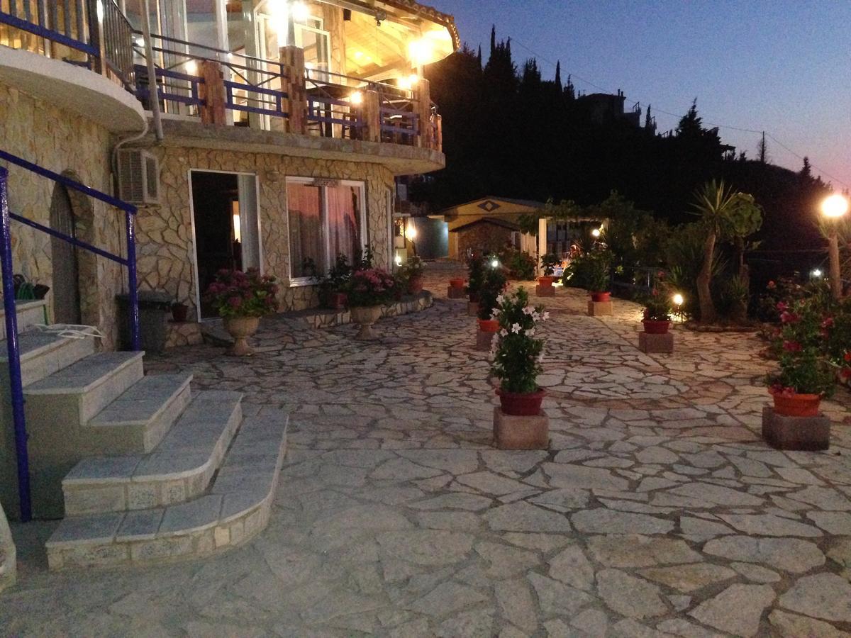Politia Hotel Ayios Nikitas Ngoại thất bức ảnh